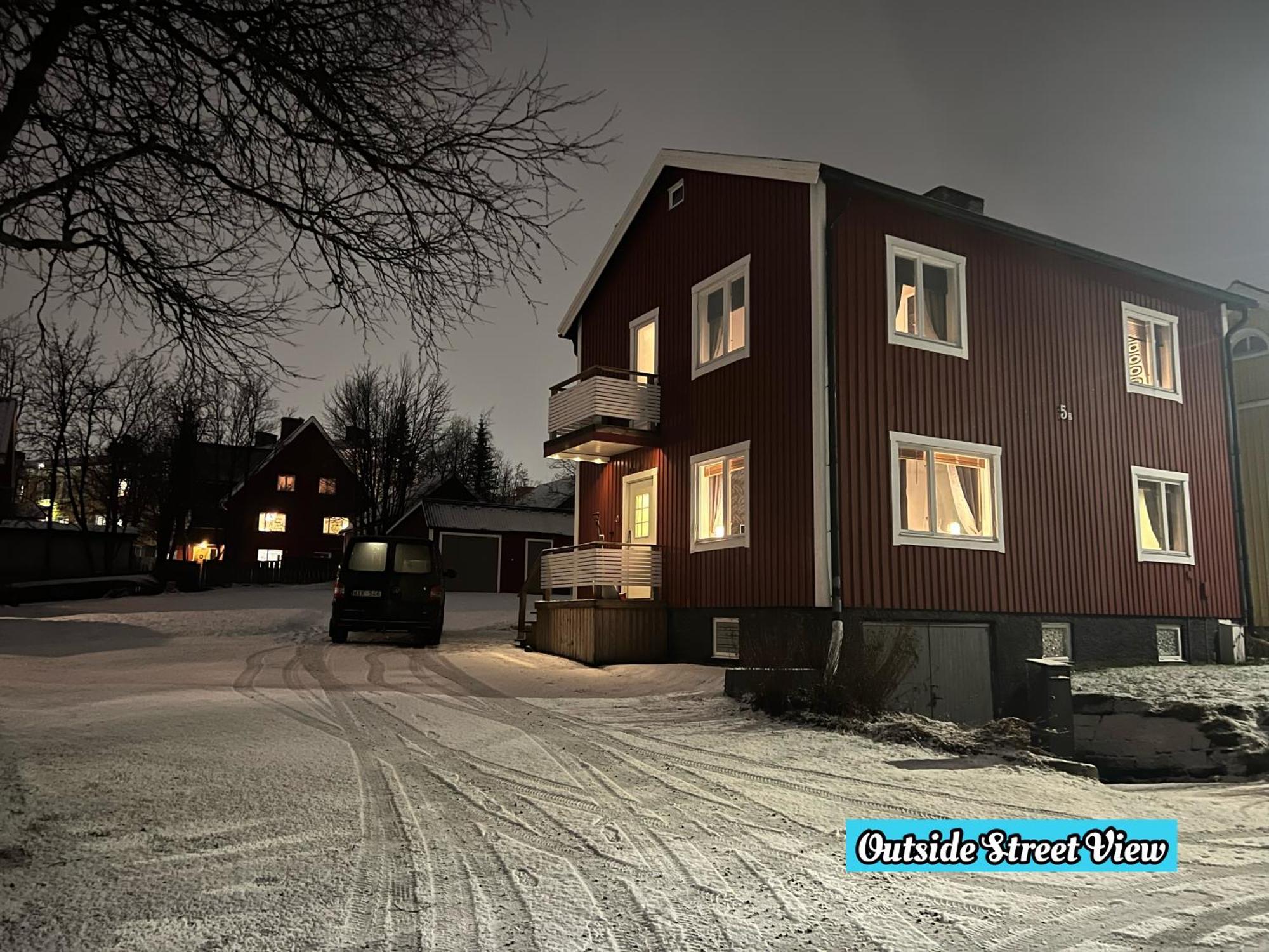Kiruna Accommodation Vintergatan 5B, Villa For 10 Person Extérieur photo