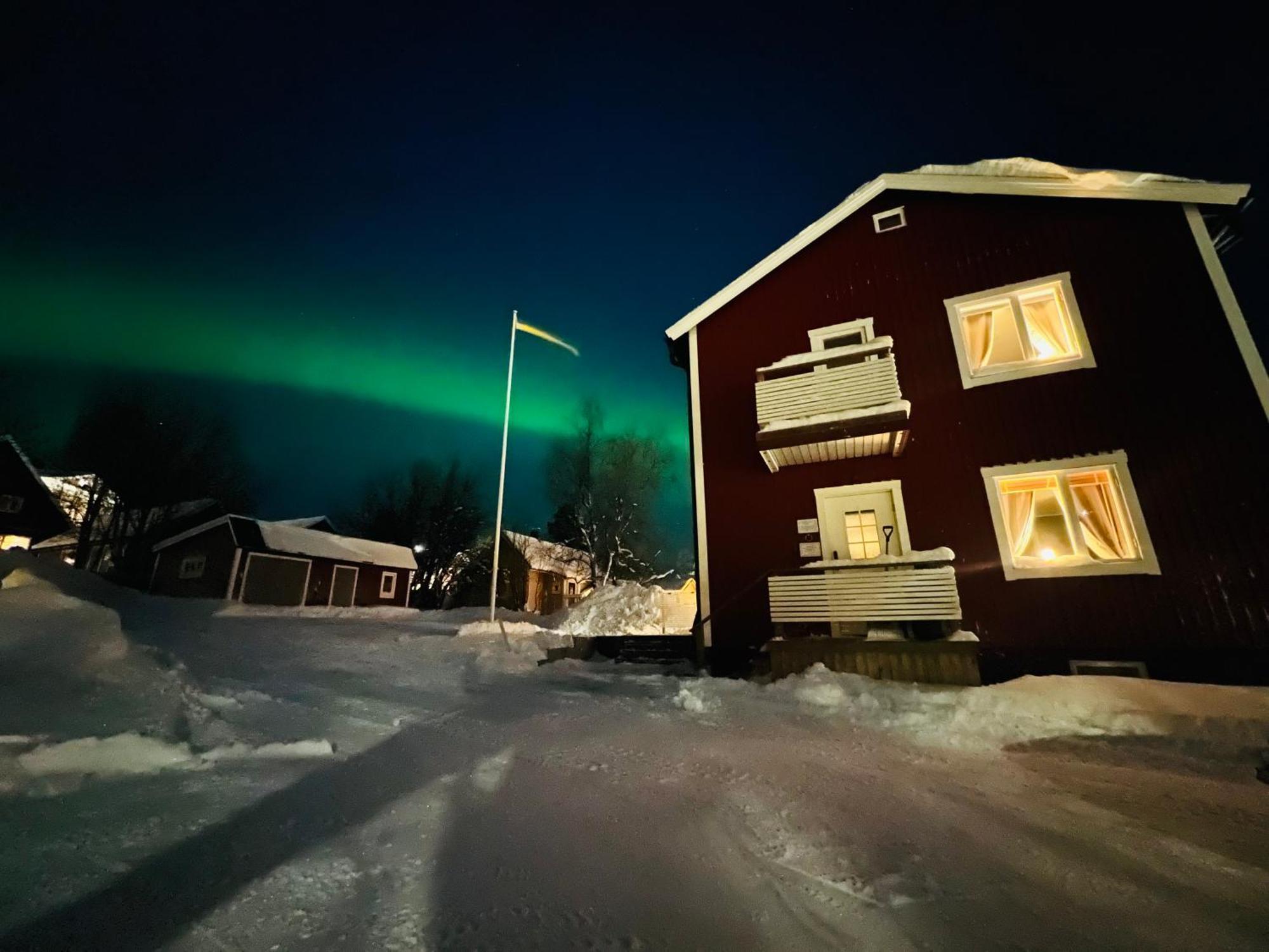 Kiruna Accommodation Vintergatan 5B, Villa For 10 Person Extérieur photo